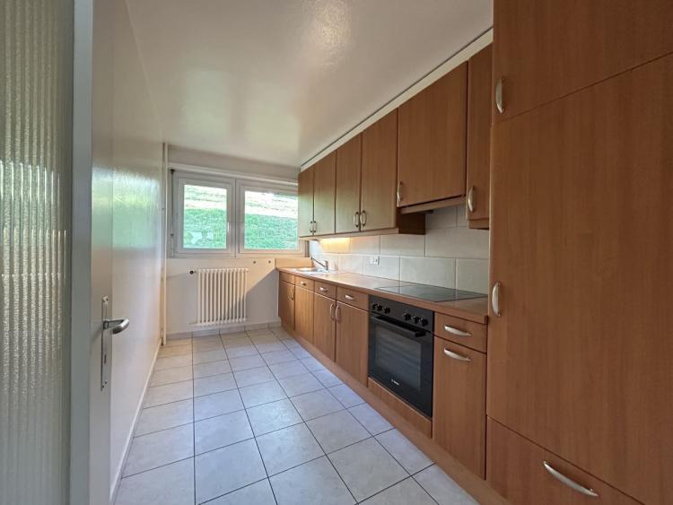 A SAISIR ! APPARTEMENT DE 4.0 PIECES AVEC BALCON