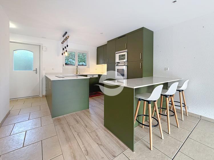 Jolie maison mitoyenne de 5,5 pièces + sous-sol