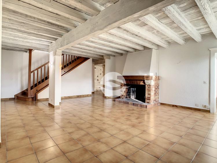 Maison villageoise de Charme avec piscine