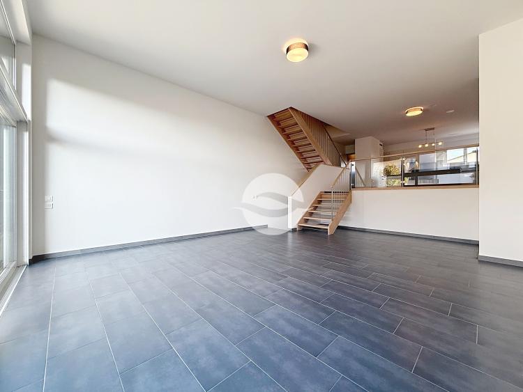 Lumineuse villa mitoyenne