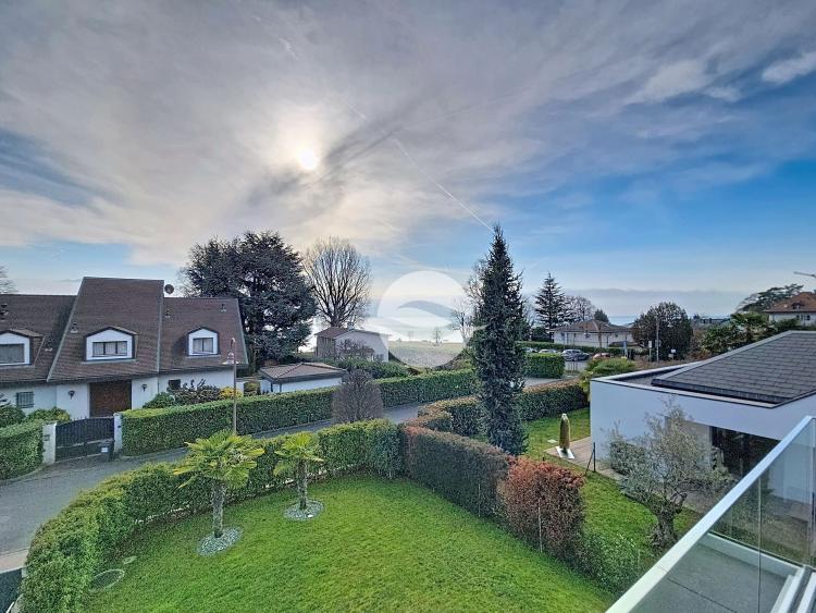 Prestigieux appartement avec vue lac