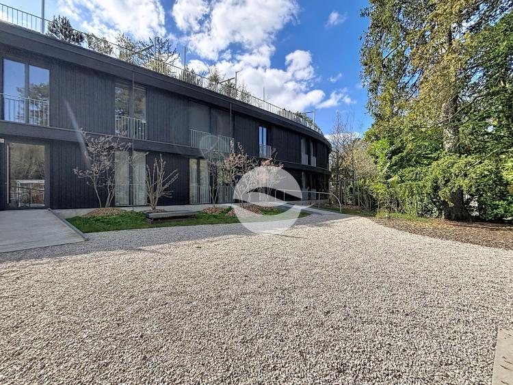 CAROUGE - Élégant 5 pièces meublé avec goût