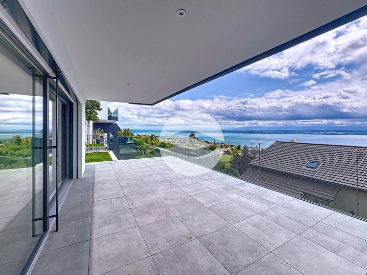 Villa mitoyenne de standing – 6.5 pièces – Vue panoramique sur le lac