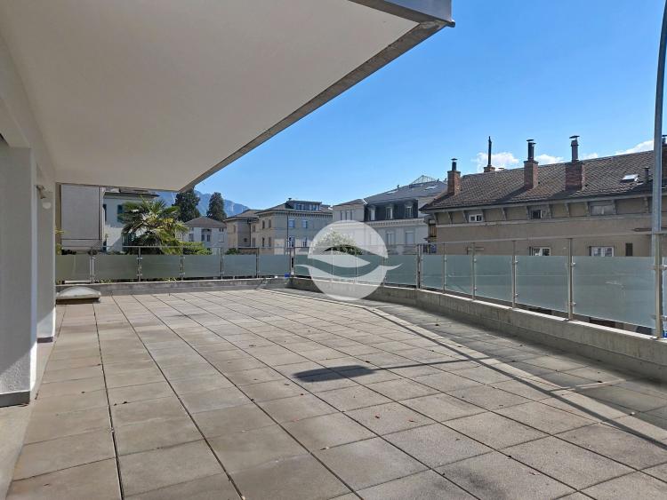 Au cœur de La Riviera | Bien meublé avec vaste terrasse