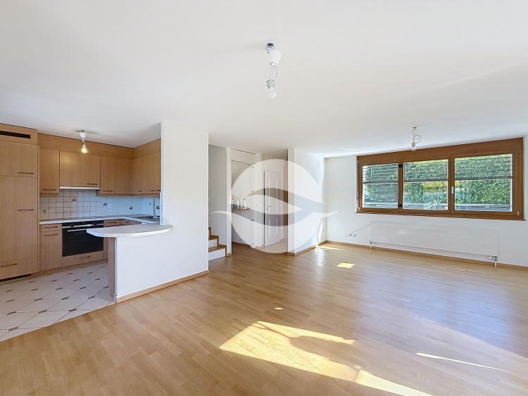 Duplex rénové de 5 pièces, 3 chambres ! 