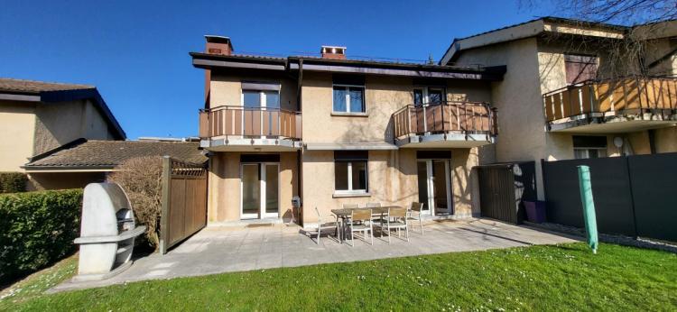 Jolie villa mitoyenne