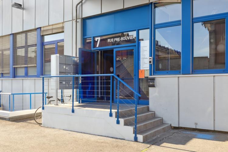 Belle surface pour une activité administrative de 760 m2 au 2ème étage - espace divisible.