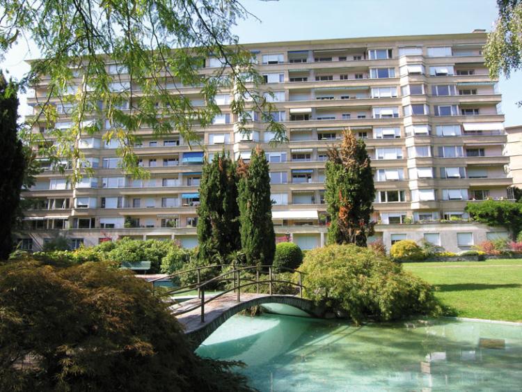 Appartement meublé de 2.5 pièces,  50 m2 environ au 4ème Etage.