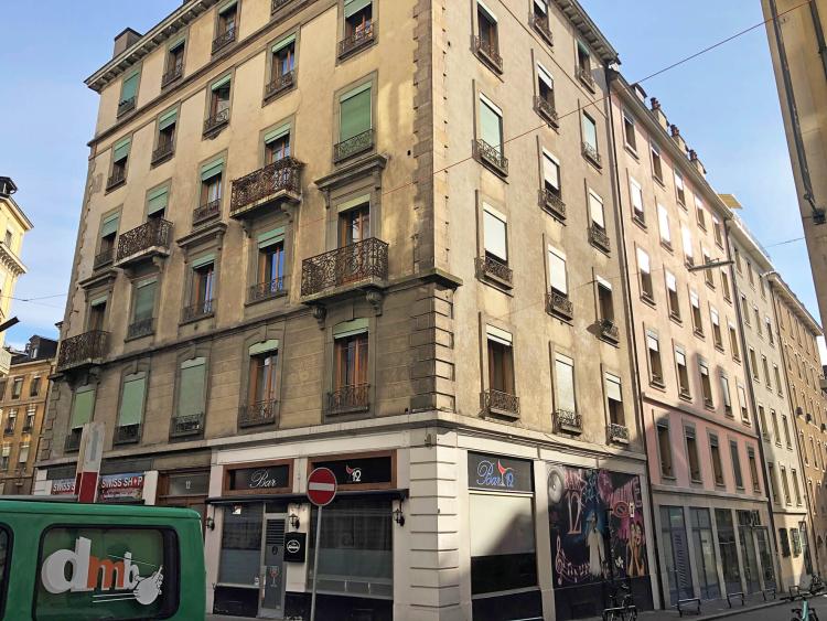 Studio de 22 m2 au 5ème étage.