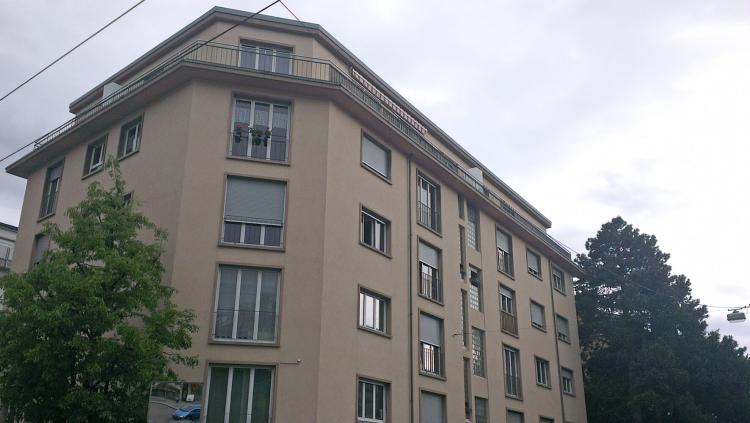 Appartement de 2 pièces au 1er étage réservé aux personnes à la retraite.