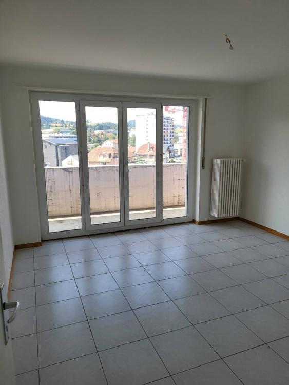 Spacieux appartement de 4 pièces avec balcon
