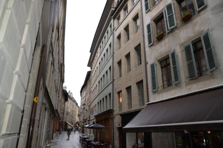 Appartement de 2 pièces, surface d'environ 46.00 m2 au 1er étage.