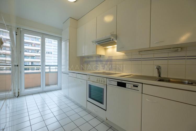 Meyrin, Av. de Vaudagne, 4 pièces au 1er étage, env. 77 m2