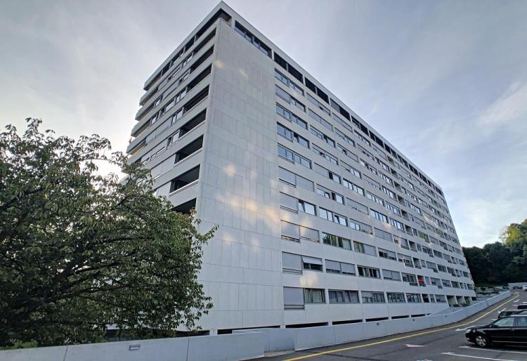Appartement de 4 pièces au 9ème étage