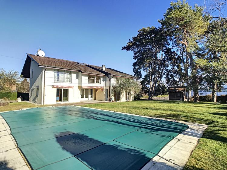 Grande villa individuelle avec piscine