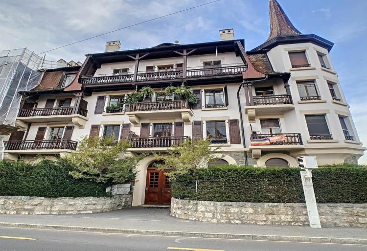 Magnifique appartement rénové de 6 pièces au 3ème étage