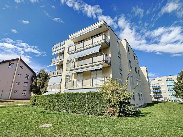 Bel attique de 3.5 pièces au 4ème étage à Bulle