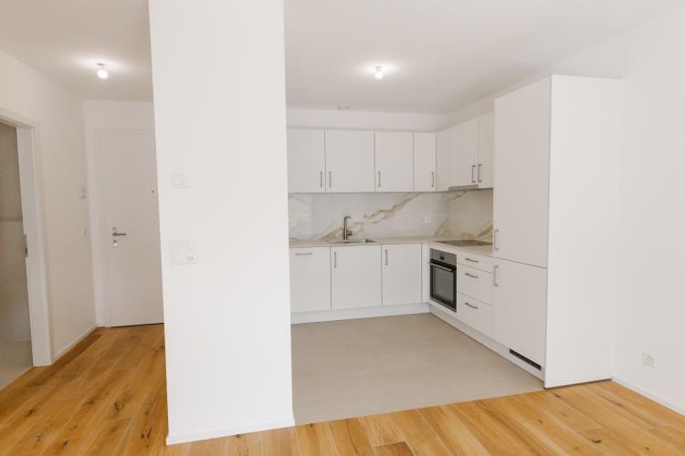 Très joli appartement de 2.5 pièces au 1er étage avec grand balcon - J104