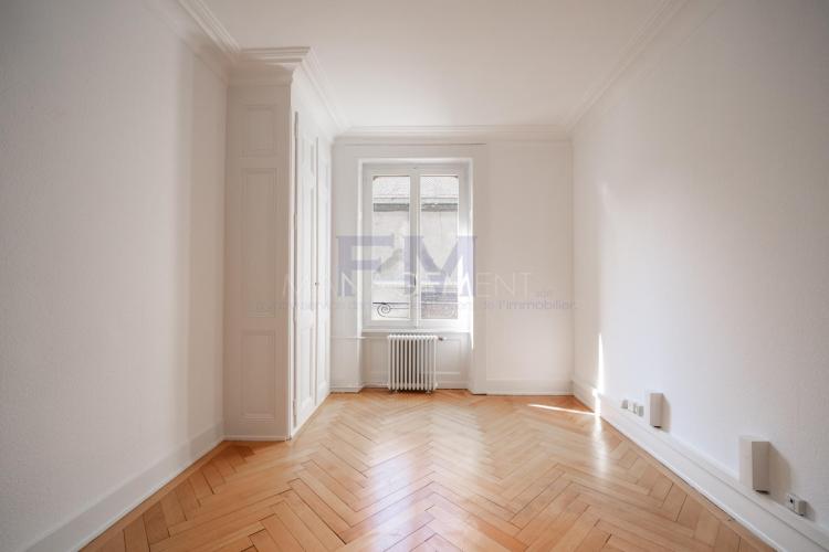 Rue du Purgatoire - Bureau d'en.55m2 - 3ème étage