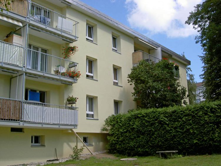 Appartement de 3 pièces lumineux au 2eme étage, avec balcon