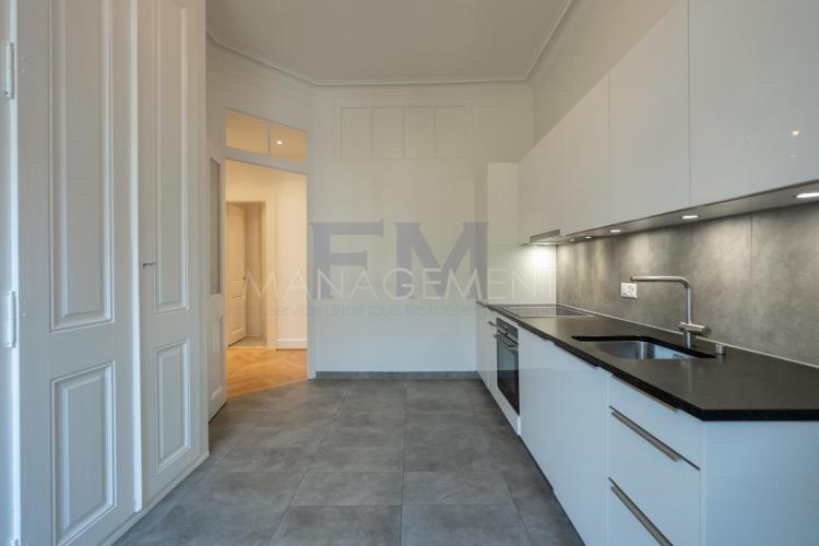 Rue Jean-Gabriel Eynard - 3,5 pièces d'env. 76 m² au 2ème étage 